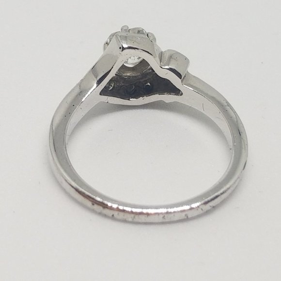 CZ Sterling Silver Ring Size 5 - Picture 4 of 4